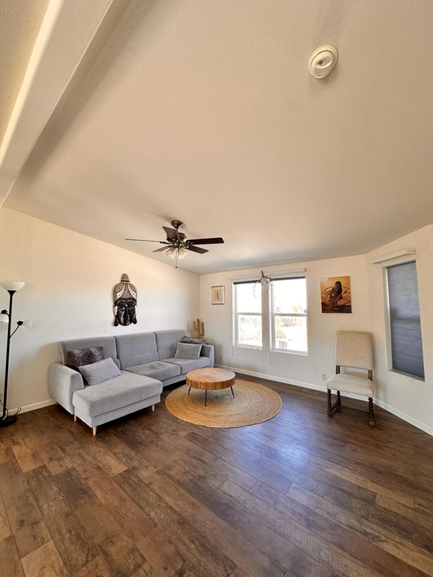 Хостел Bodhi House, Joshua Tree National Park Туэнтинайн-Палмс Экстерьер фото